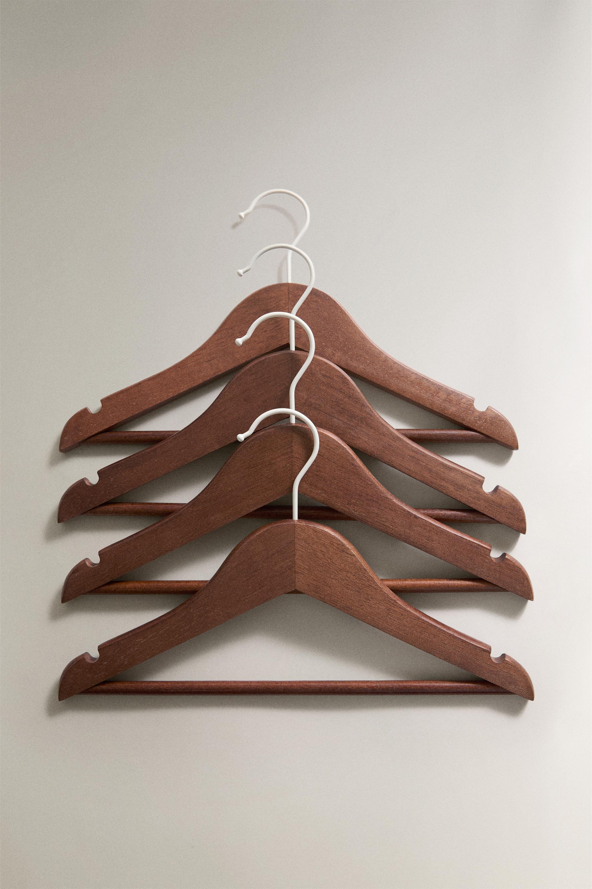 BABY WOODEN HANGERS WITH BAR (PACK OF 3)